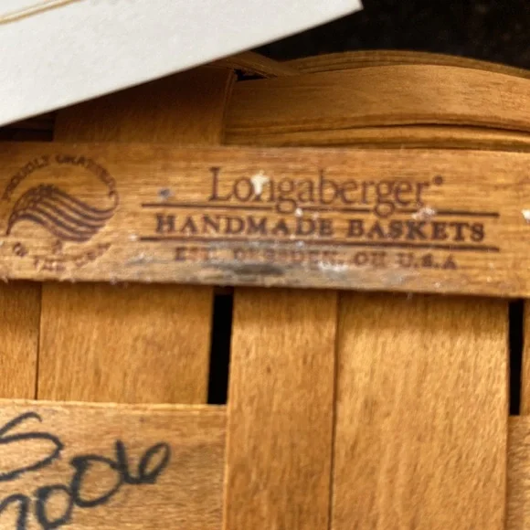 Longaberger basket and mini loaf dish - Picture 4 of 5